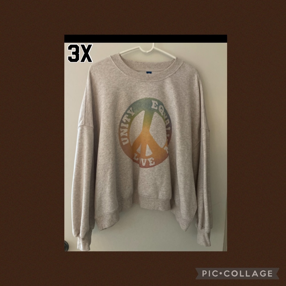 PLUS SIZE crewneck sweatshirt